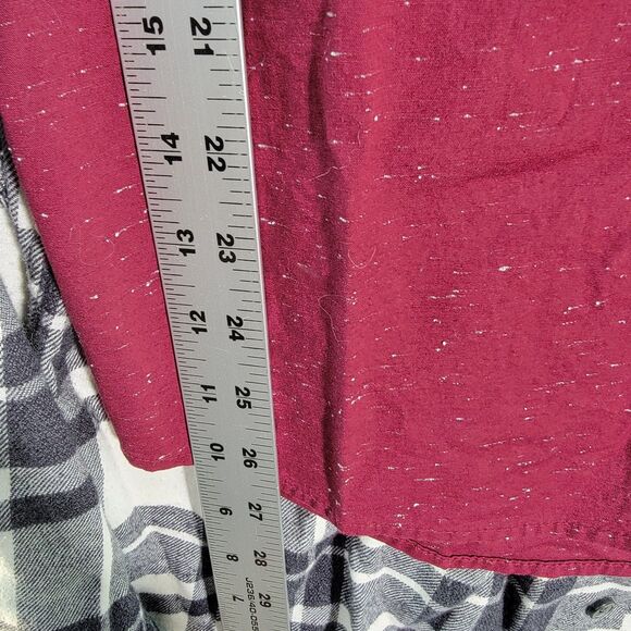 Bundle of 2 Slim-Fit Built-In Flex Everyday Plaid & Red Shirt Men's Size M - Picture 9 of 12